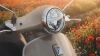 Vespa Primavera 125 Beige Avvolgente live Scheinwerfer