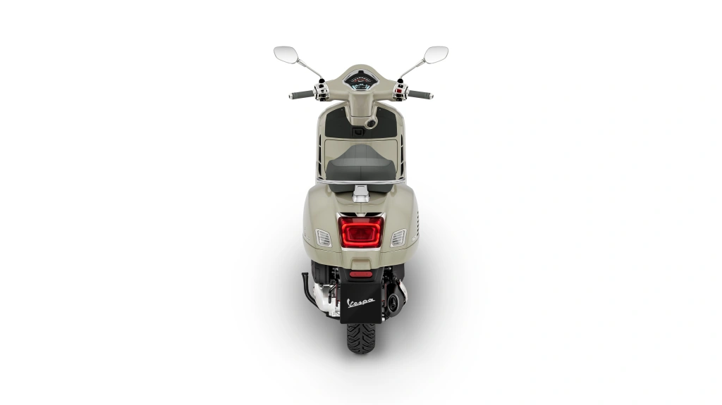 Die Vespa GTS 310 geht mit dem neuen 310-ccm Motor in die Vespa-Saison 2026 und ist Dolce Vita pur auf zwei Rädern!