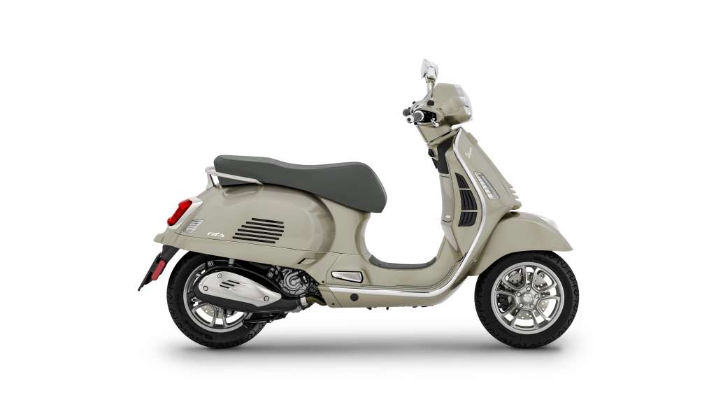 Die Vespa GTS 310 geht mit dem neuen 310-ccm Motor in die Vespa-Saison 2026 und ist Dolce Vita pur auf zwei Rädern!