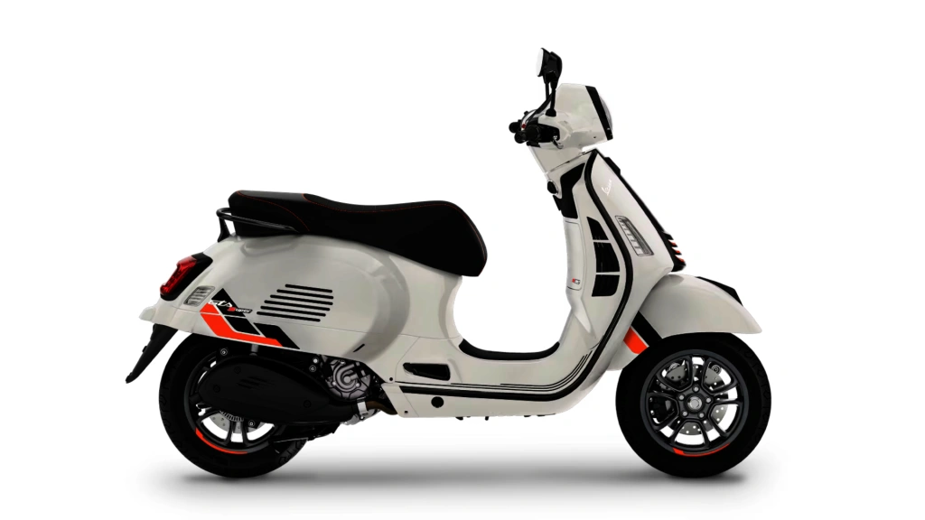 Die Vespa GTS SuperSport 310 geht mit dem neuen 310-ccm Motor in die Vespa-Saison 2026 - Power und Performance, coole Farben und feinstes Finish zeichnen die Vespa GTS SuperSport 310 MY2025 aus.