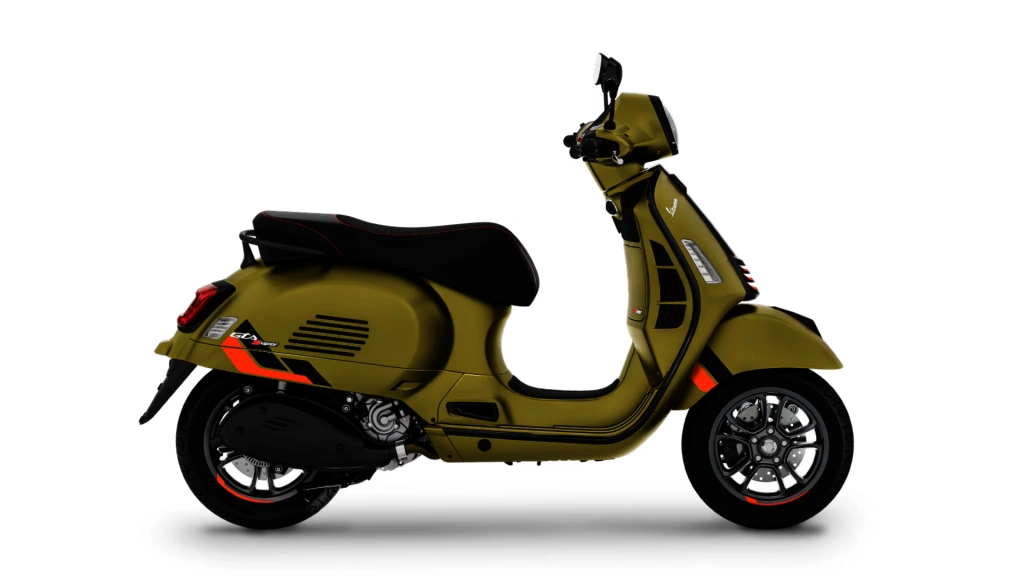 Die Vespa GTS SuperSport 310 geht mit dem neuen 310-ccm Motor in die Vespa-Saison 2026 - Power und Performance, coole Farben und feinstes Finish zeichnen die Vespa GTS SuperSport 310 MY2025 aus.