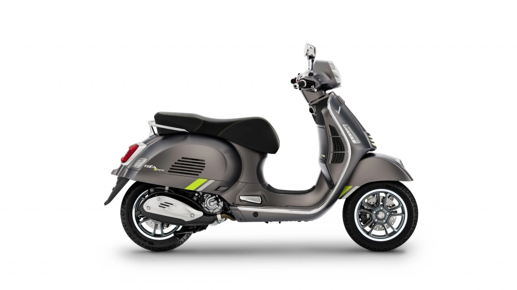 Die Vespa GTS SuperTech 310 geht mit dem neuen 310-ccm Motor in die Vespa-Saison 2026 und sorgt modernster Technik und Infotainment für einen glänzenden Auftritt.