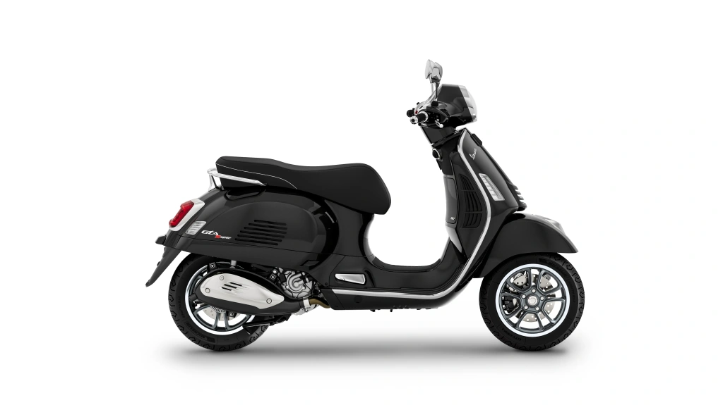 Die Vespa GTS Super 310 geht mit dem neuen 310-ccm Motor in die Vespa-Saison 2026 - 