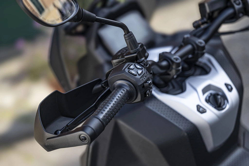Die Aprilia SR GT 400 ist READY FOR ANYTHING