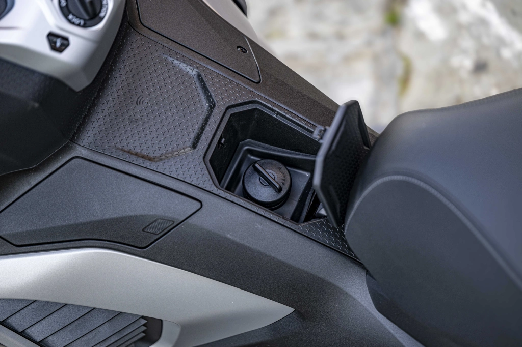 Die Aprilia SR GT 400 ist READY FOR ANYTHING