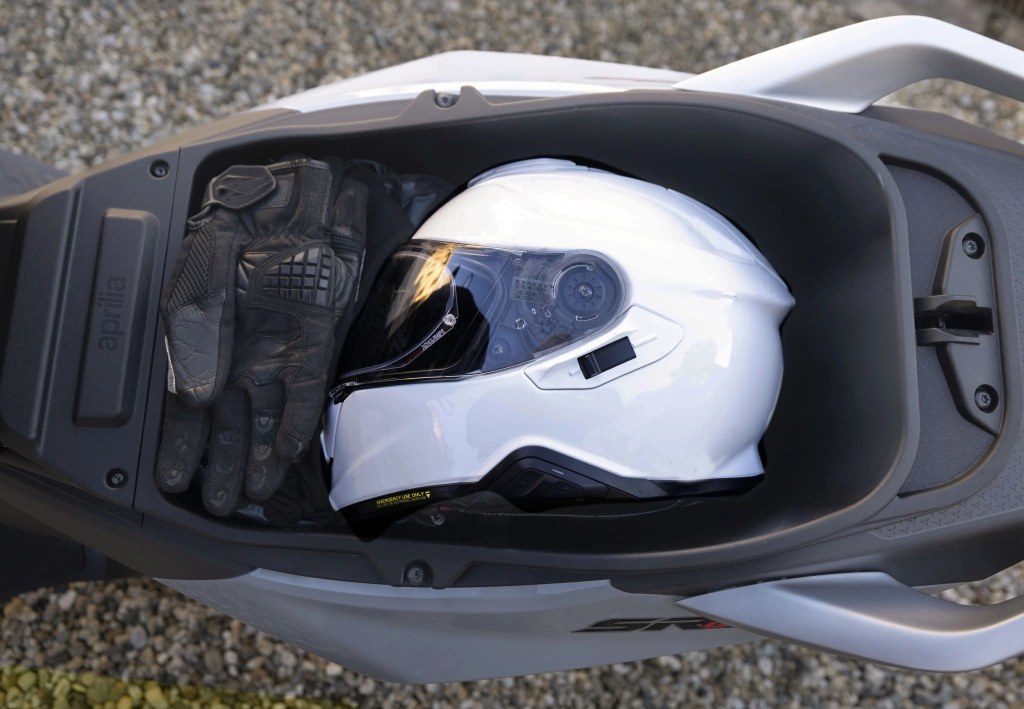 Die Aprilia SR GT 400 ist READY FOR ANYTHING