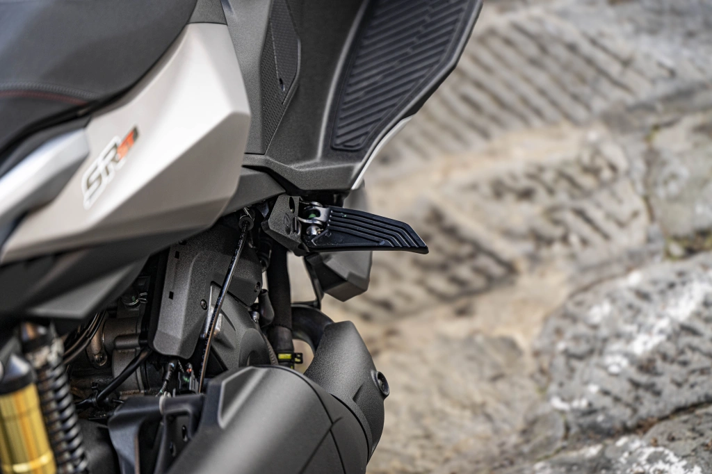 Die Aprilia SR GT 400 ist READY FOR ANYTHING