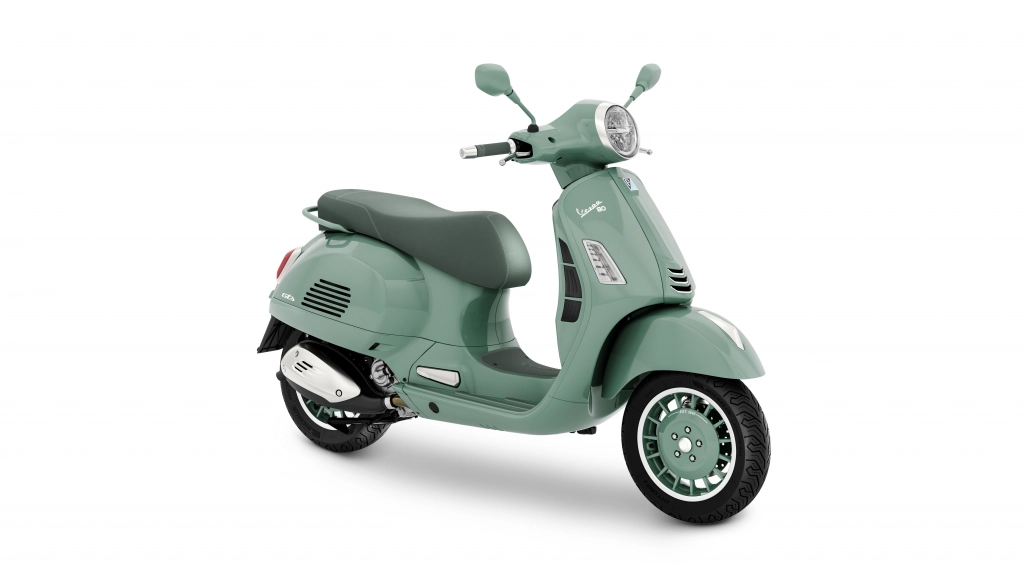 Vespa GTS 80th Anniversary Edition 310