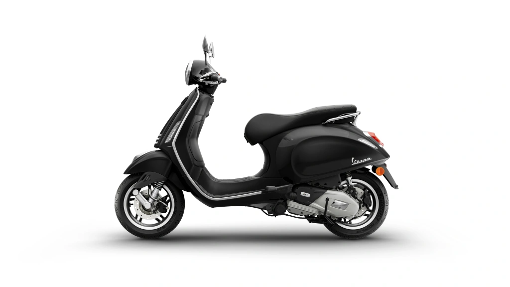 Vespa Primavera 125 Schwarz Convinto Seite links