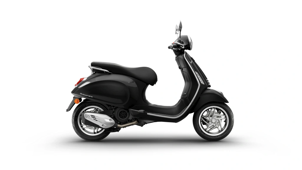 Vespa Primavera 150 Schwarz Convinto Seite rechts