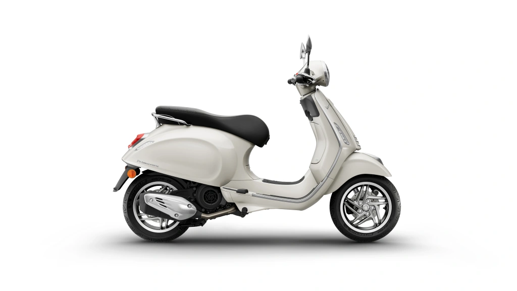 Vespa Primavera 150 Weiss Seite rechts
