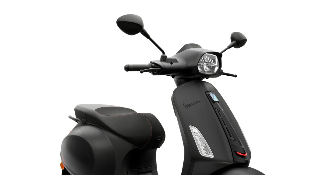 Vespa Sprint S 50 Schwarz Convinto matt Detail Vorne rechts